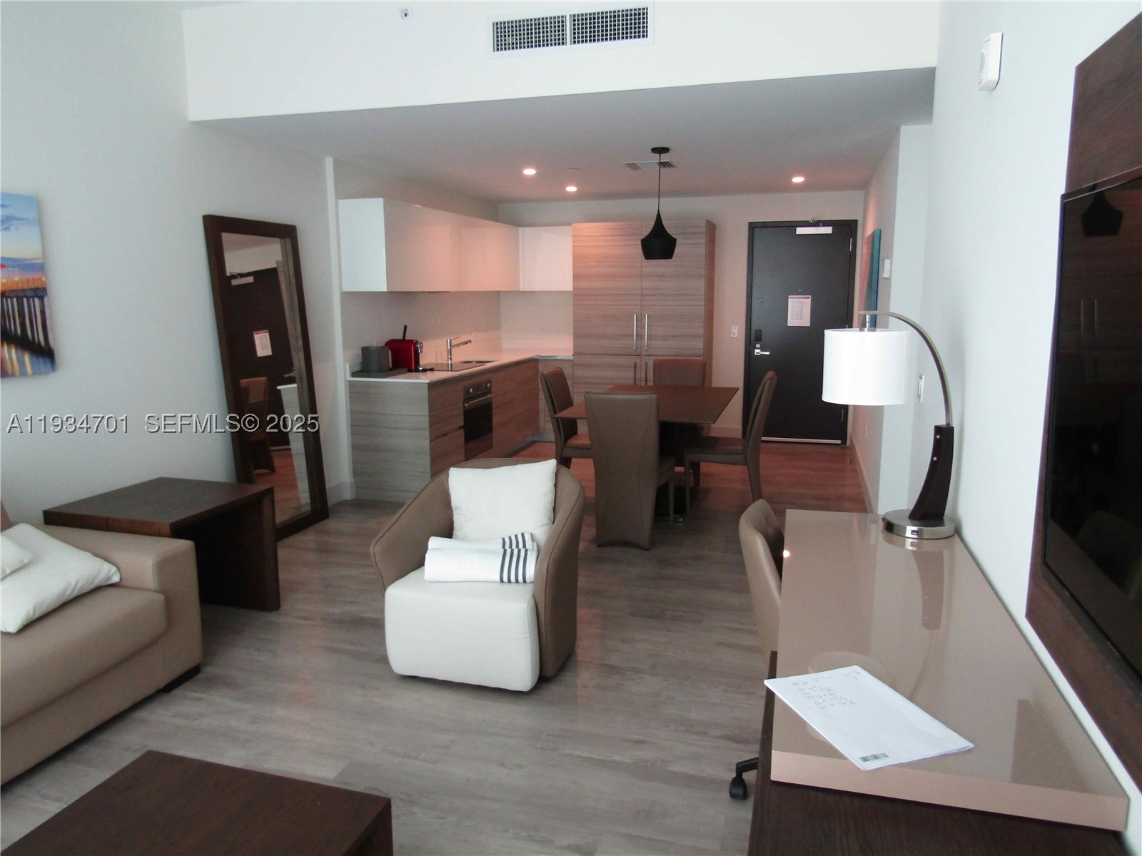 777 N Ocean Dr S514 — photo