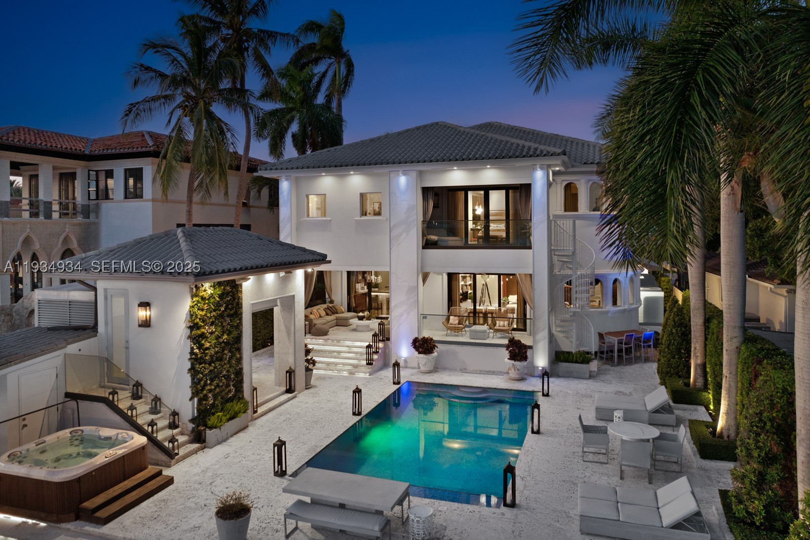176 S Hibiscus Drive — photo