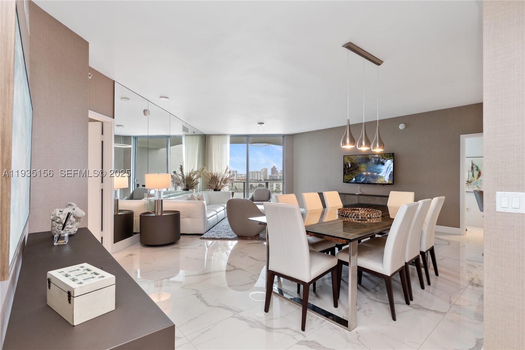 17301 Biscayne Blvd 908 — photo