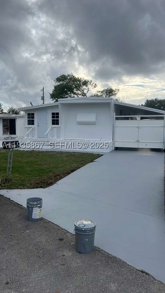 1911 SW 87th Ave — photo
