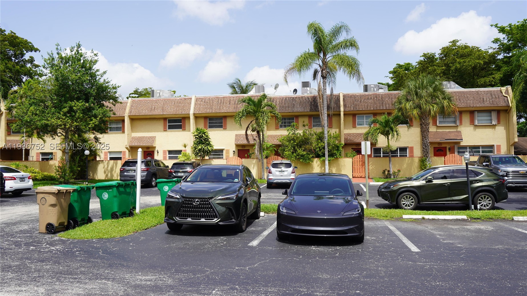 7175 Nova Dr 204 — photo