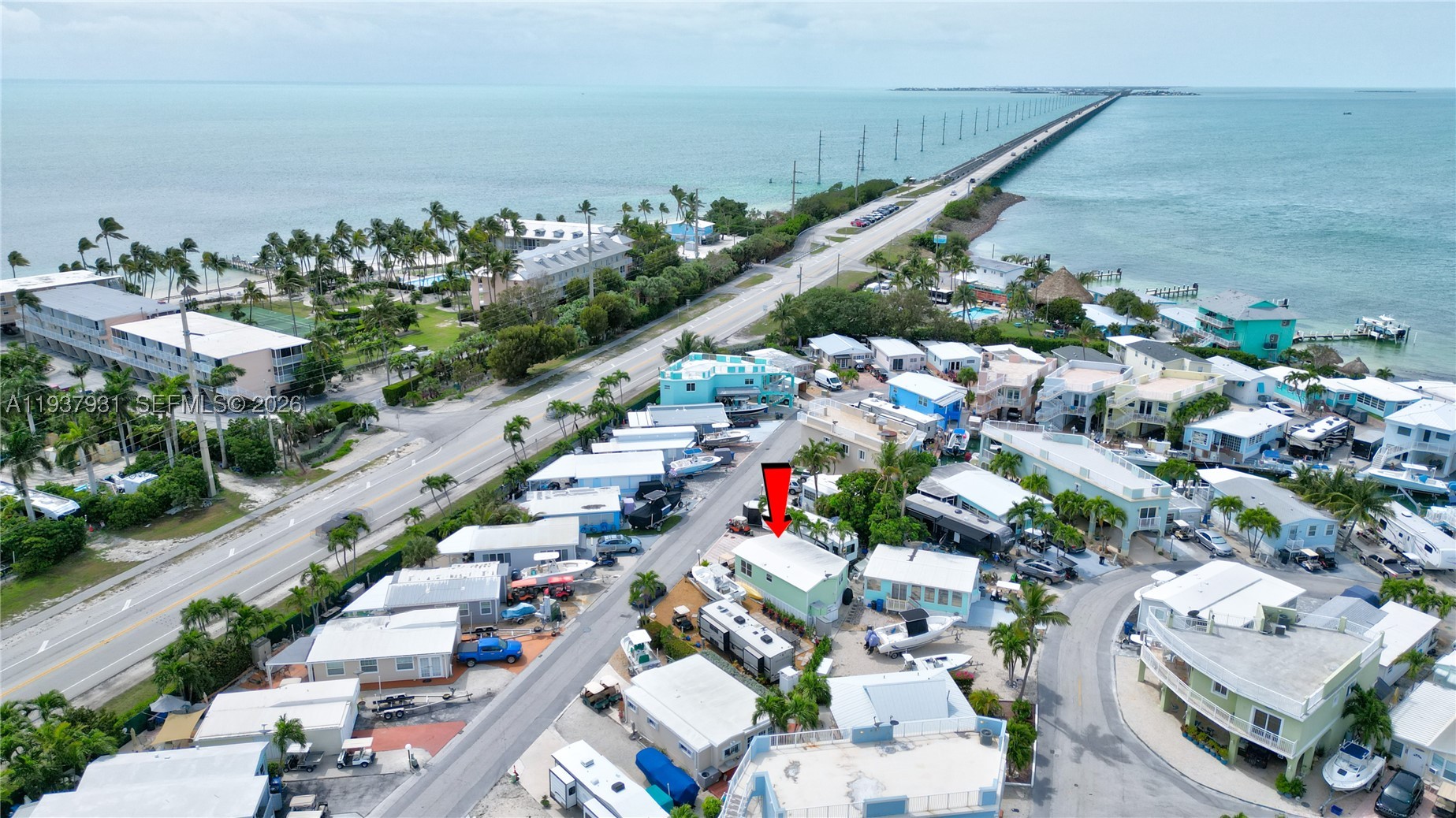 65821 Overseas Highway 98 — photo