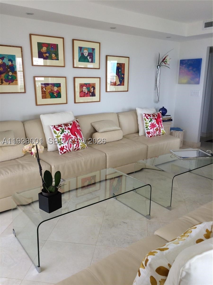 1121 Crandon Blvd F1107 — photo