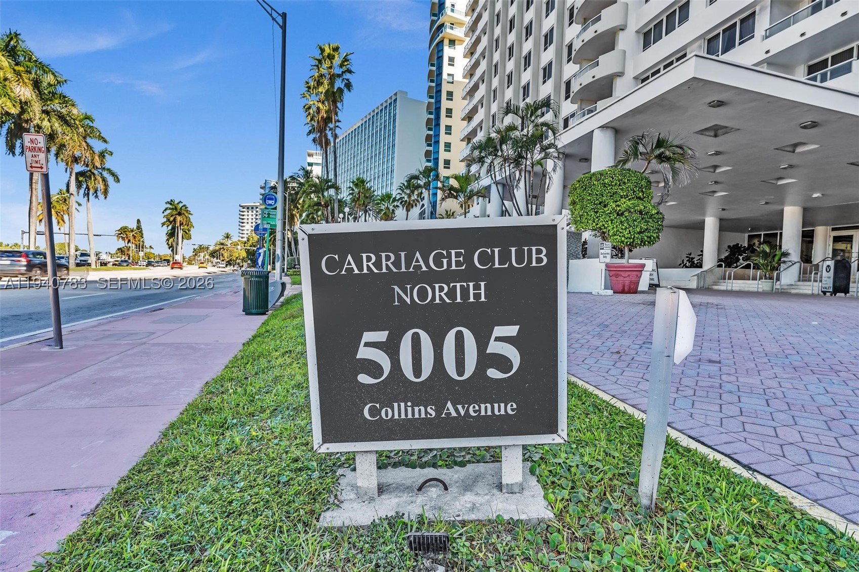 5005 Collins Ave 824 — photo