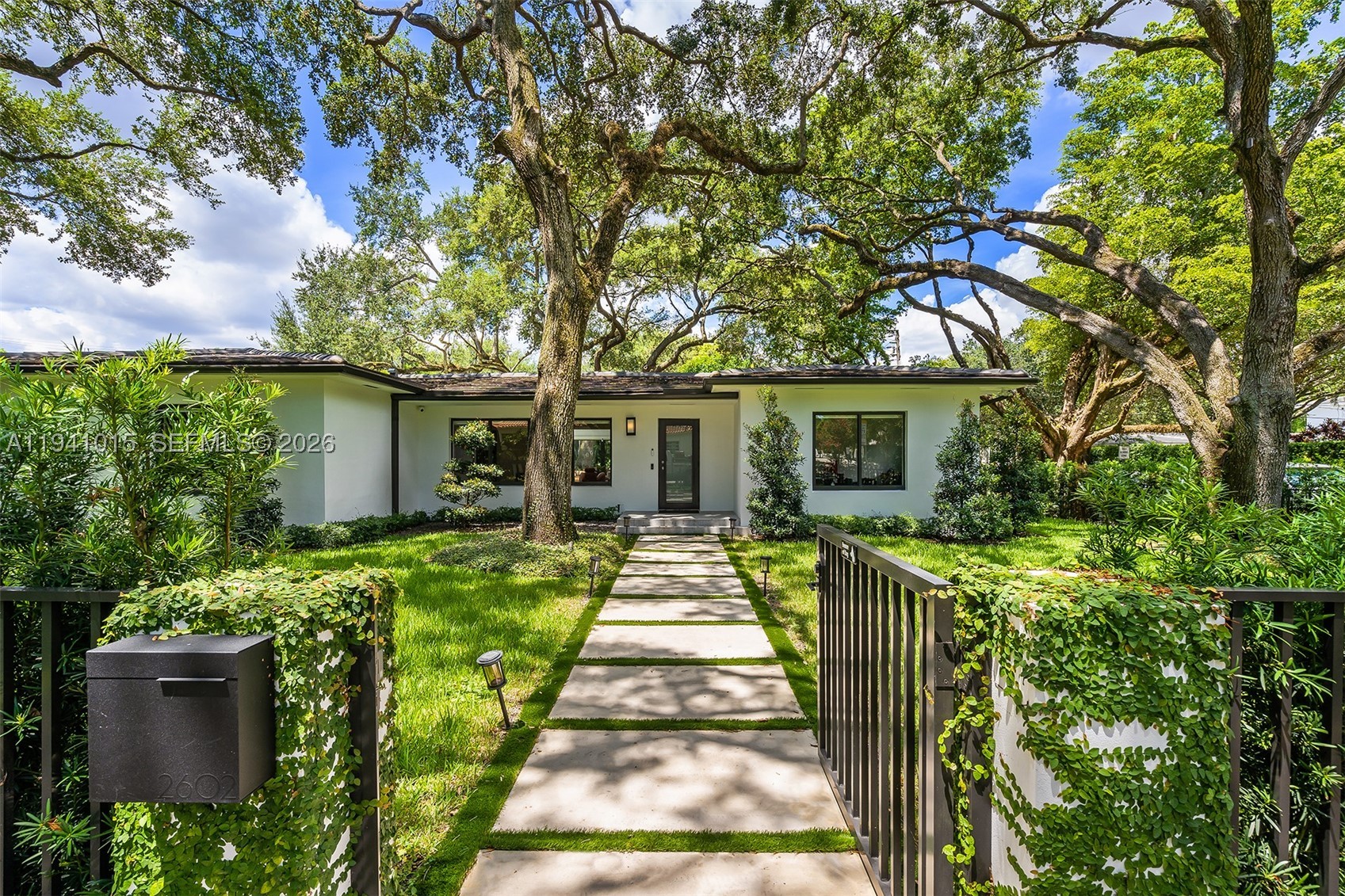 2602 San Domingo Street — photo