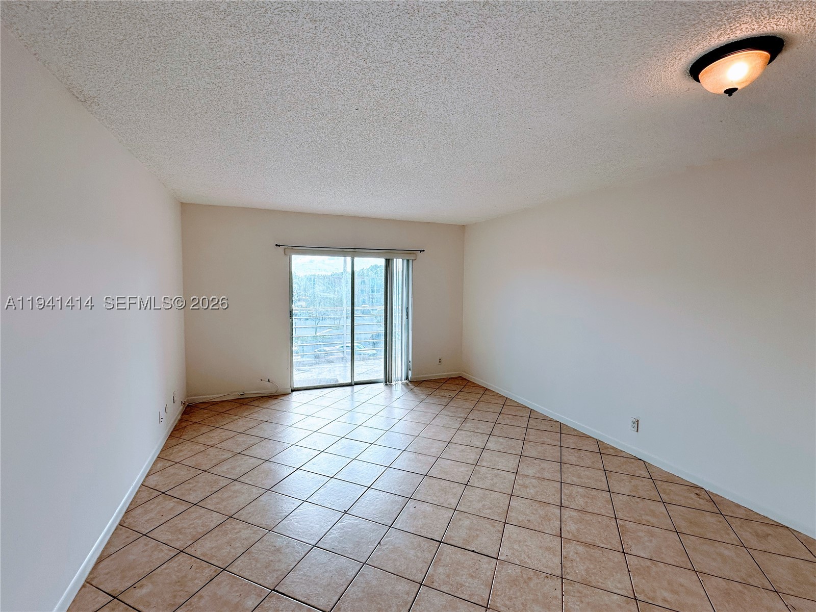 4364 NW 9th Ave Unit 16-3F — photo