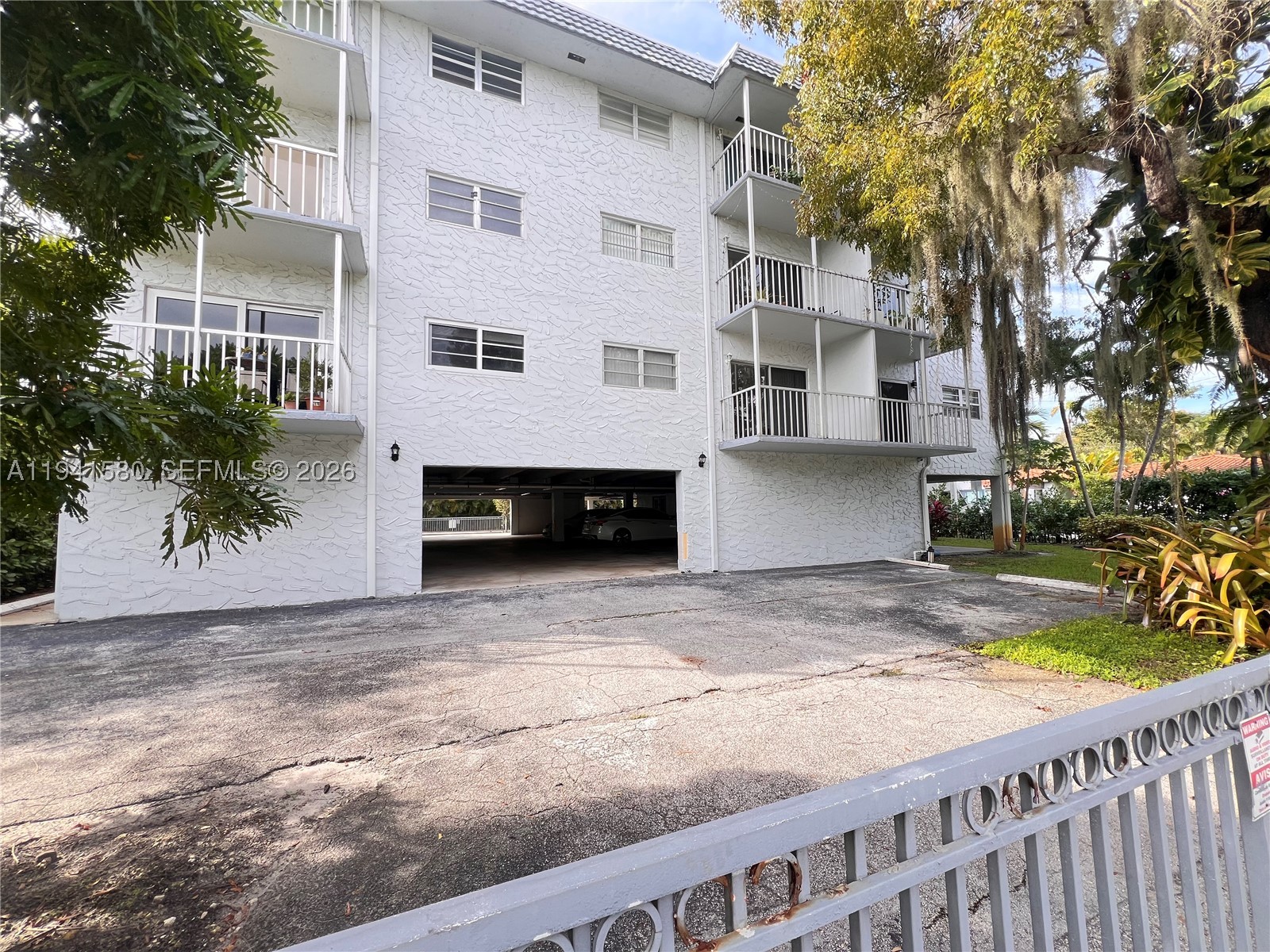 12290 NE 11th Ct 203 — photo