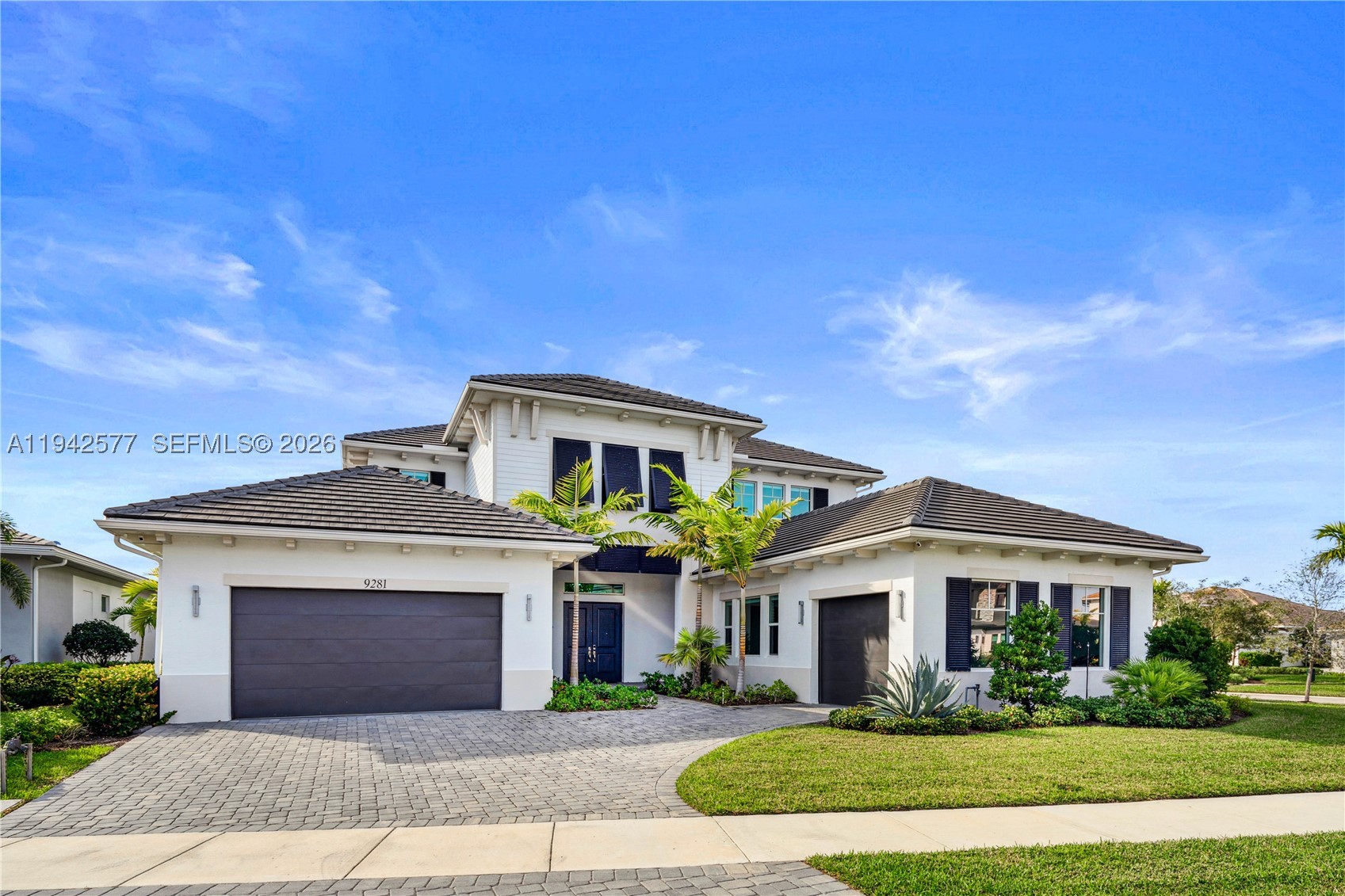 9281 Coral Isles Cir — photo