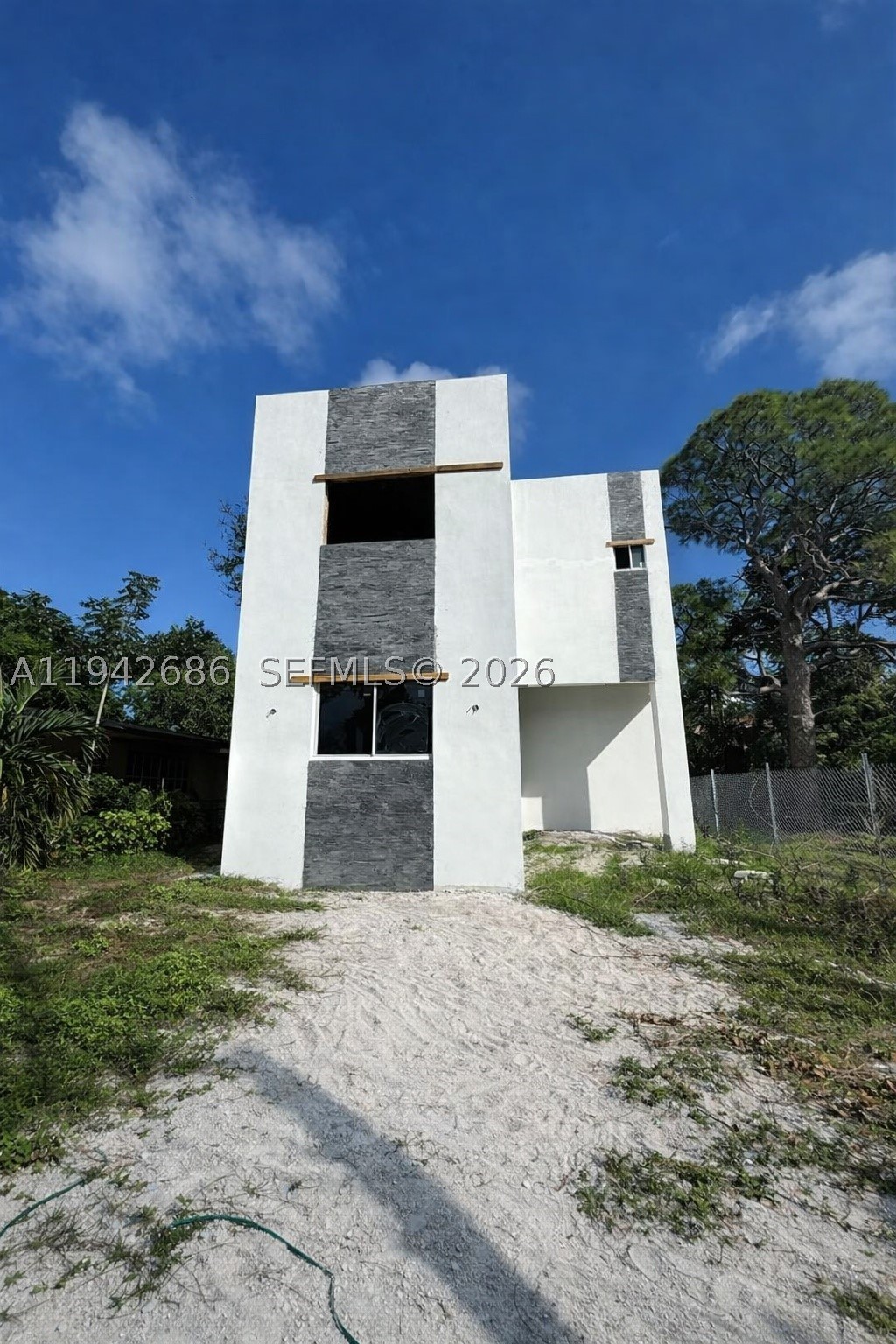 518 NW 13th Ave — photo