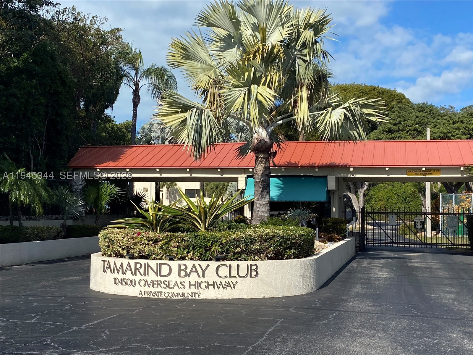 104500 Overseas Hwy a302 — photo