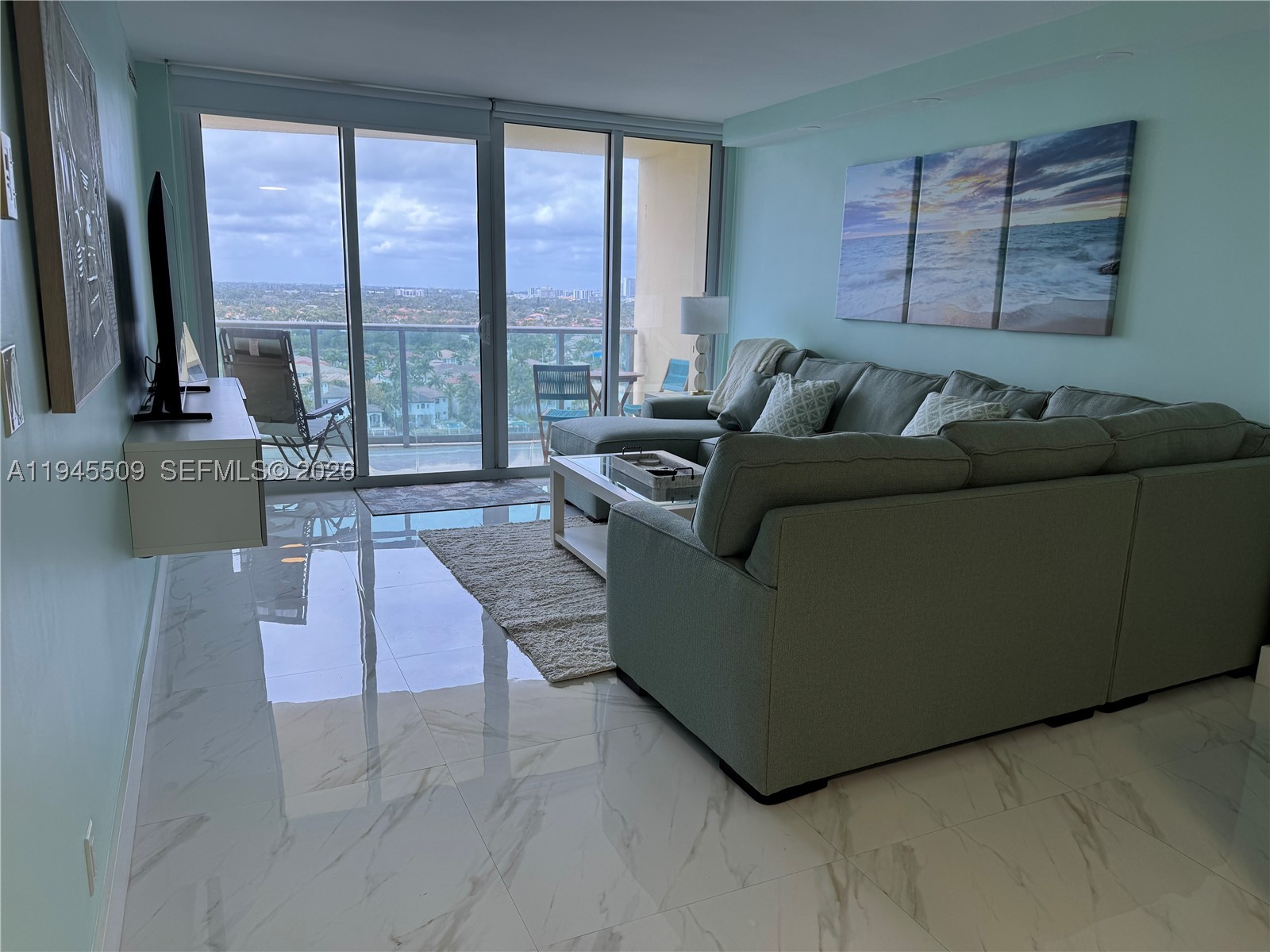 2501 S Ocean Dr 1530 — photo