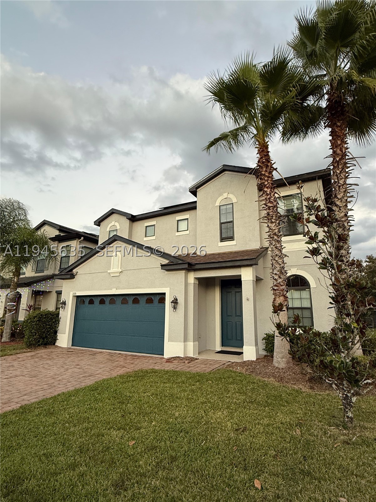 11016 Tahiti Isle Ln — photo