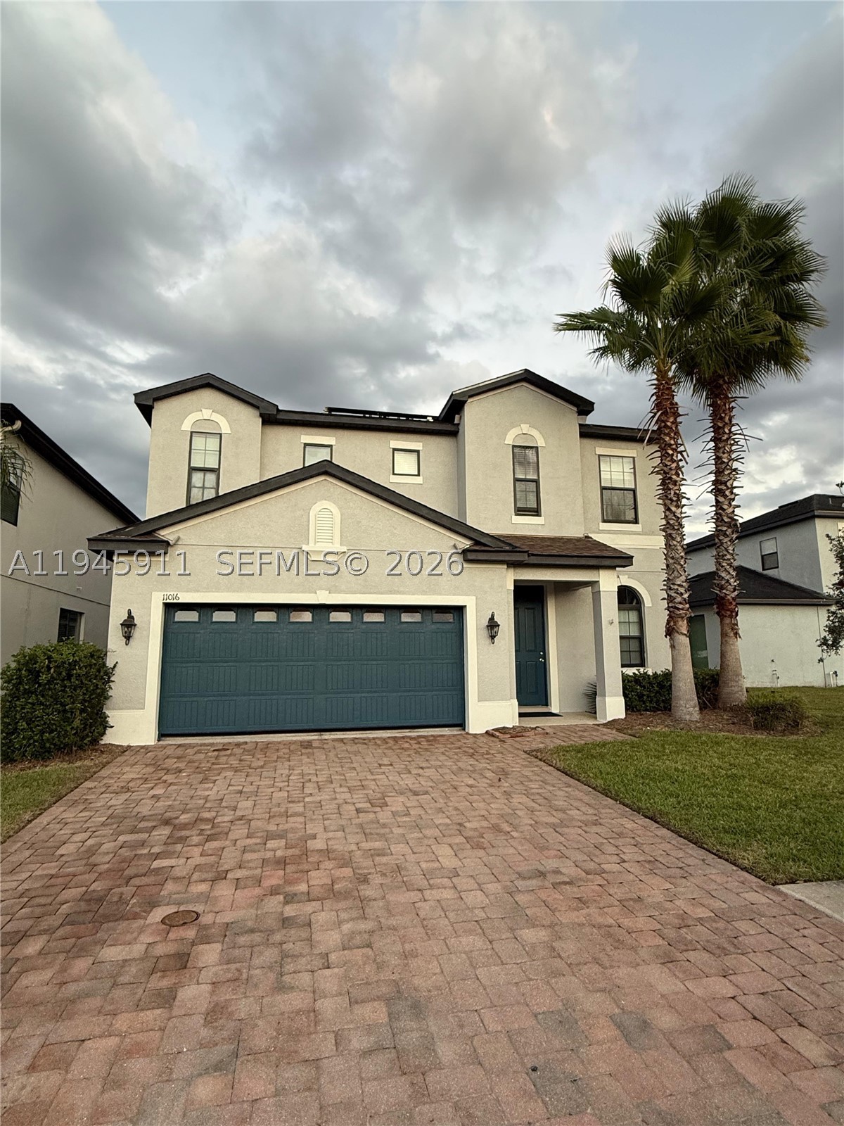 11016 Tahiti Isle Ln 11016 — photo