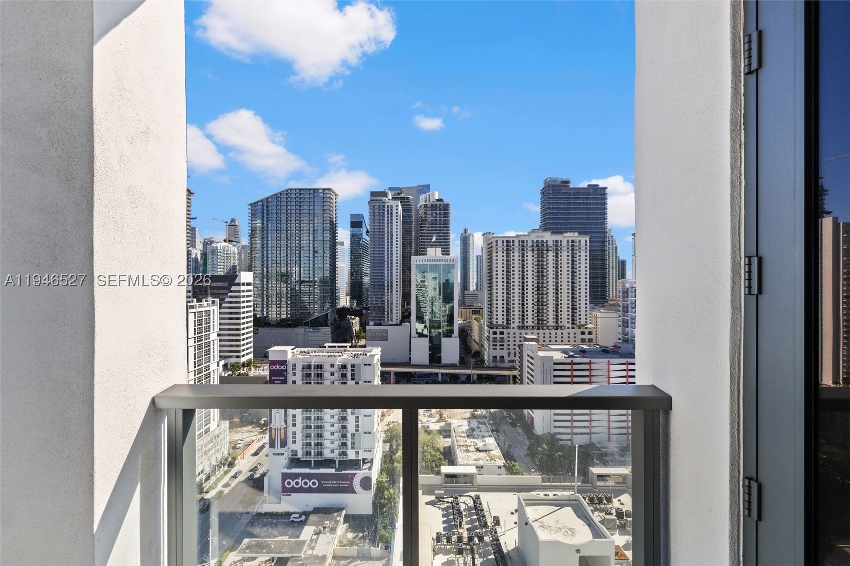 239 SW 9th St Unit 2304 — photo