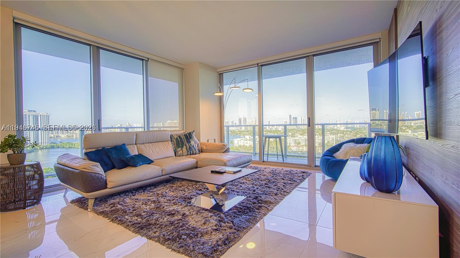 16385 Biscayne Blvd Unit 1415 — photo