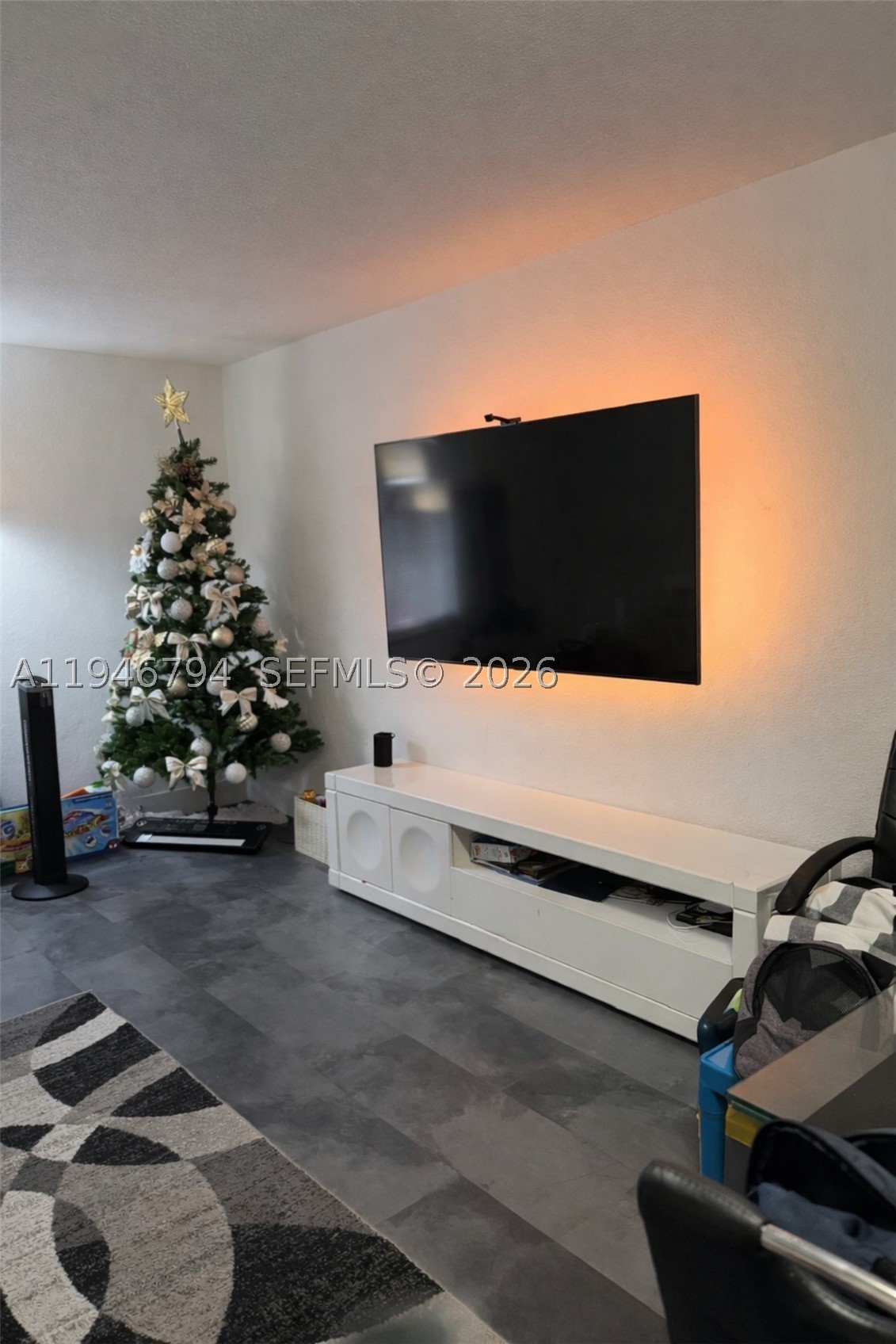 2190 W 60th St Unit 21201 — photo