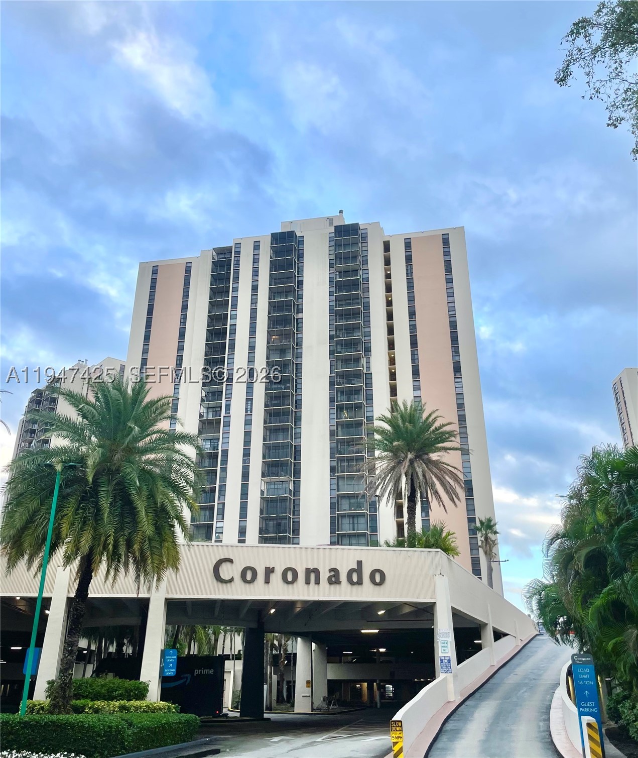 20335 W Country Club Dr Unit 405 — photo
