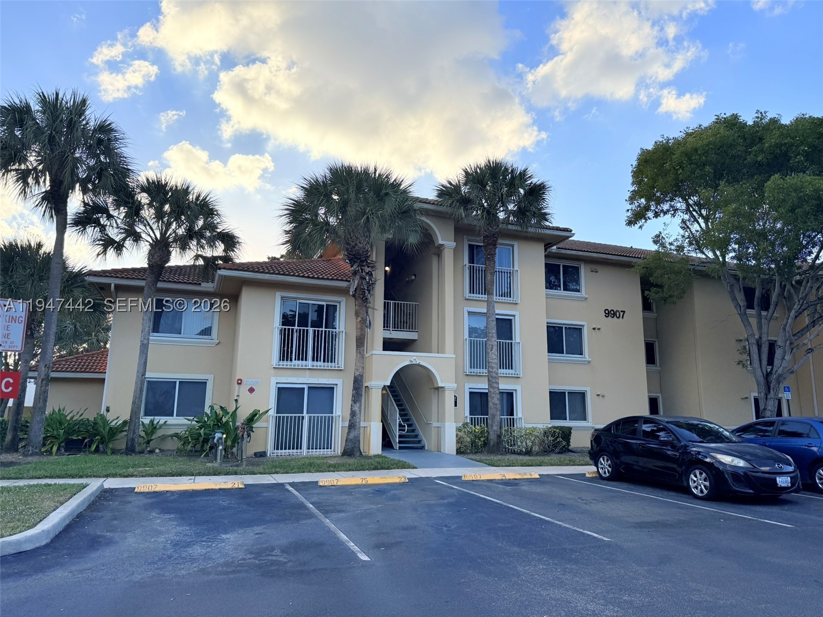9907 Westwood Dr Unit 21-2 — photo