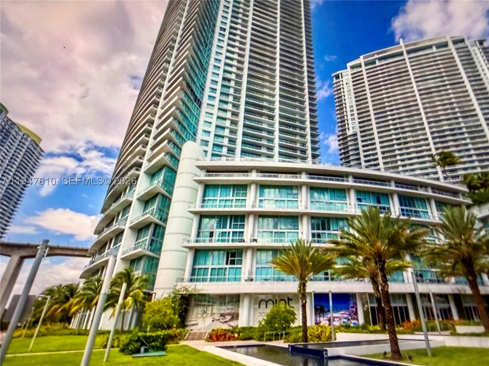 92 SW 3rd St Unit 4709 — photo