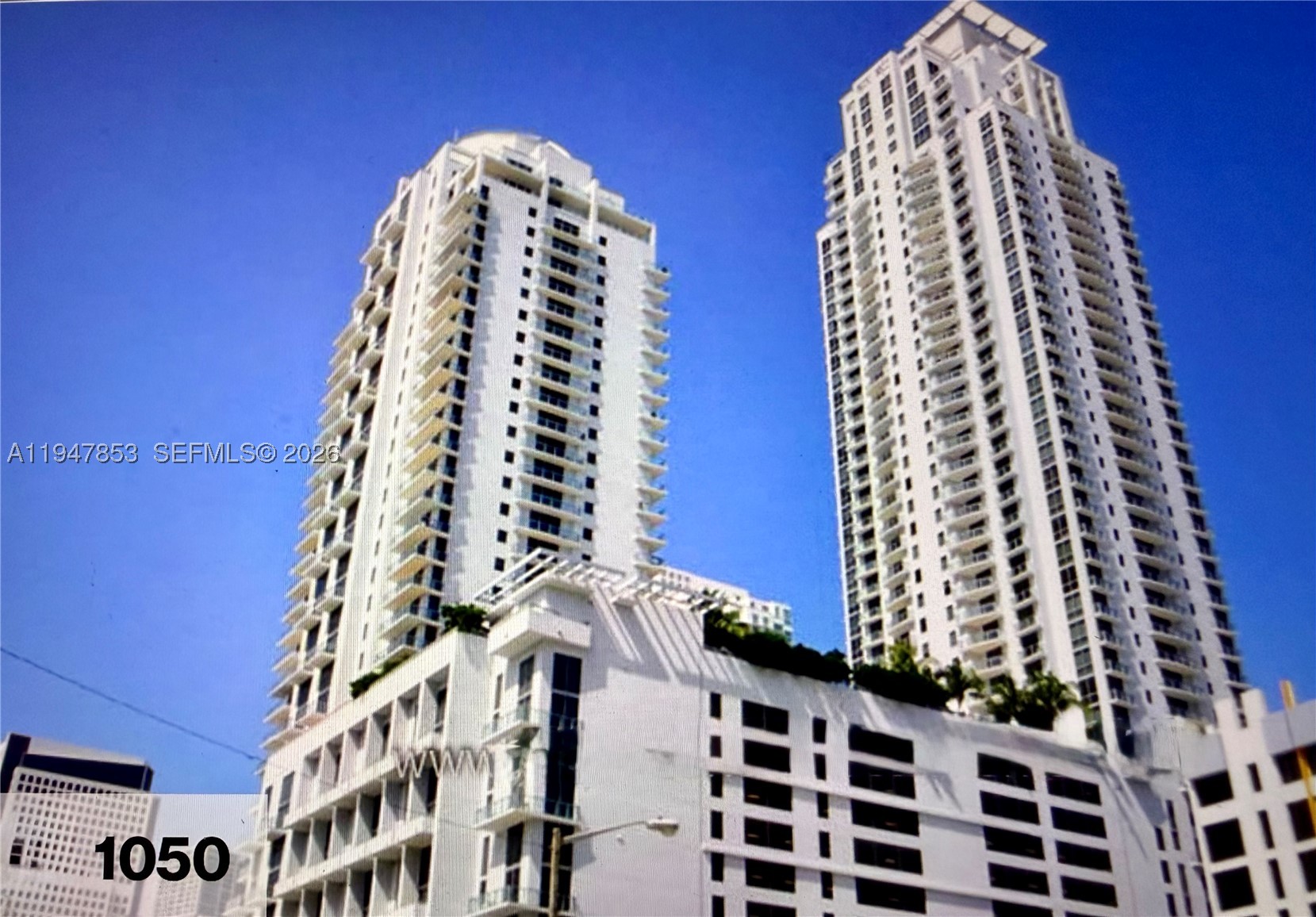1050 Brickell Ave Unit 1816 — photo