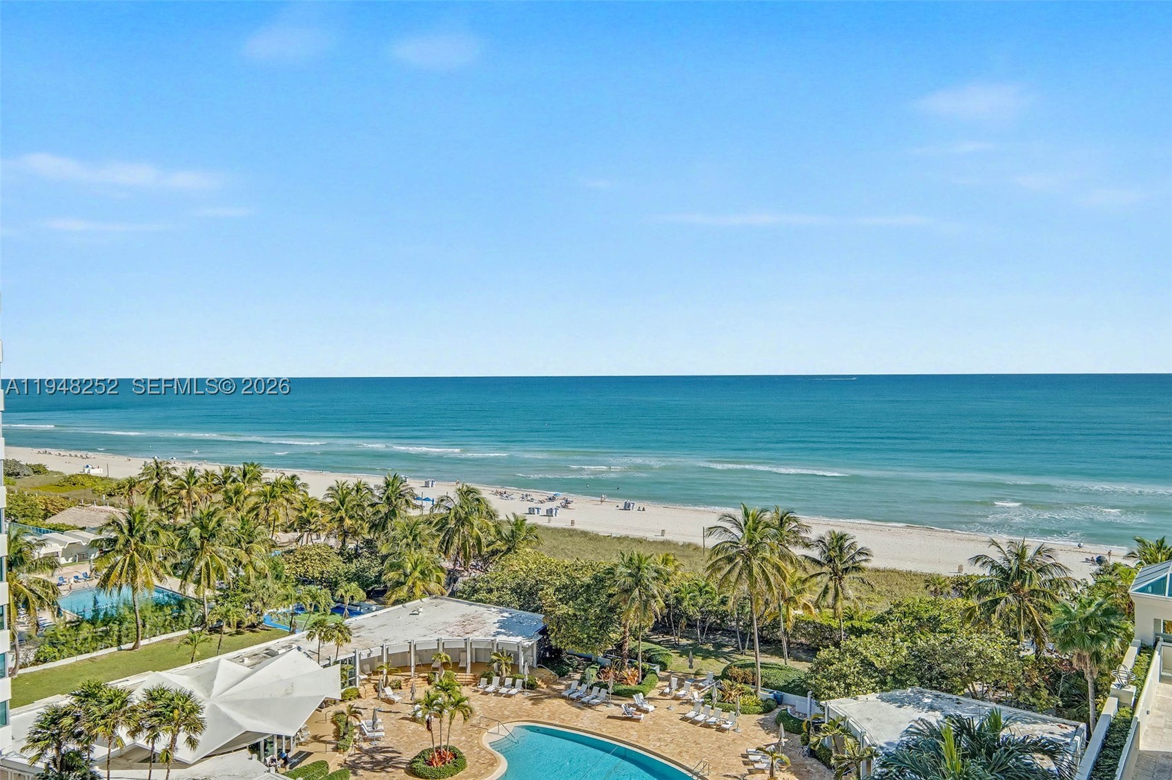 5025 Collins Ave Unit 903 — photo