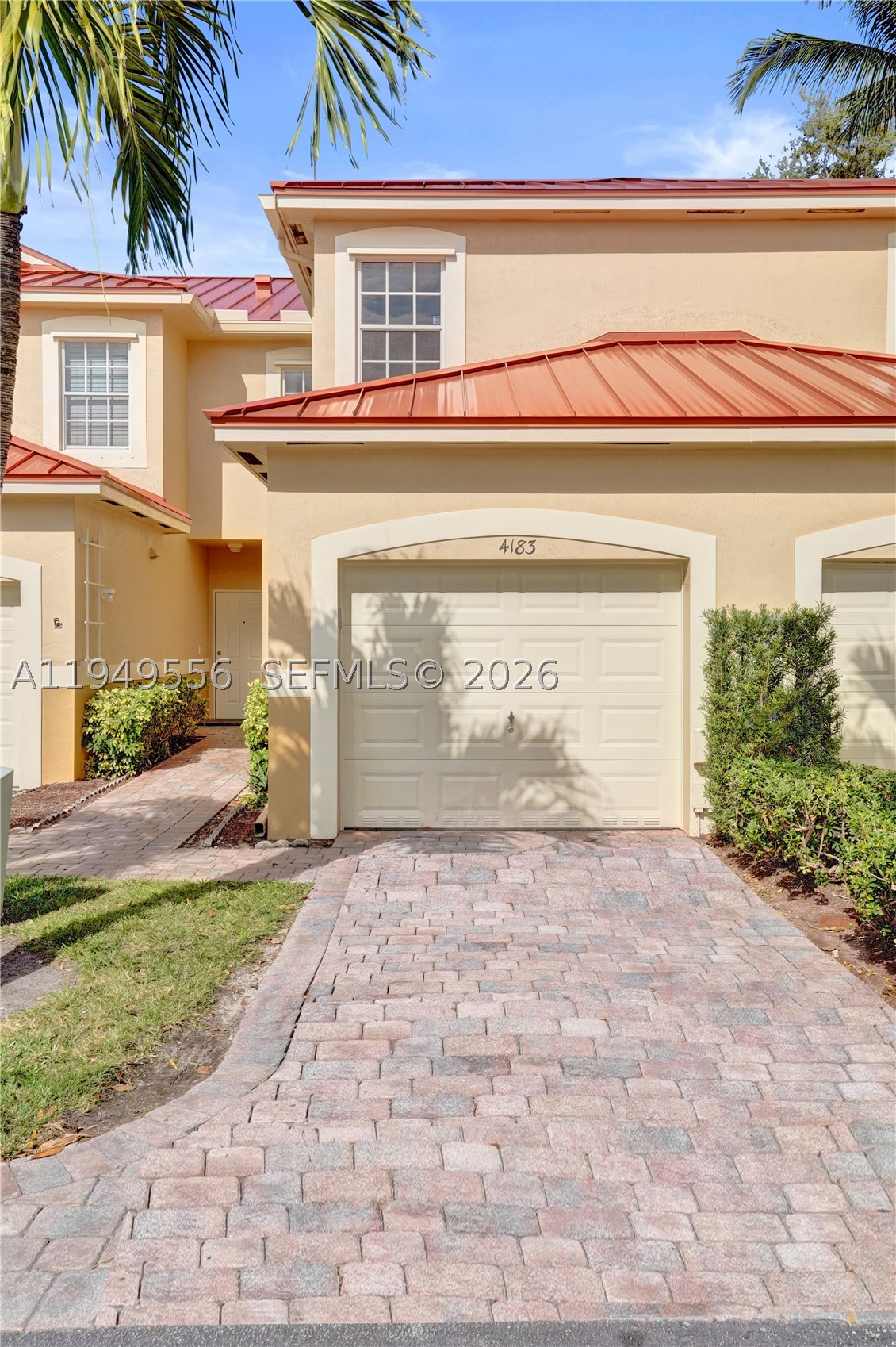 4183 Crystal Lake Dr — photo