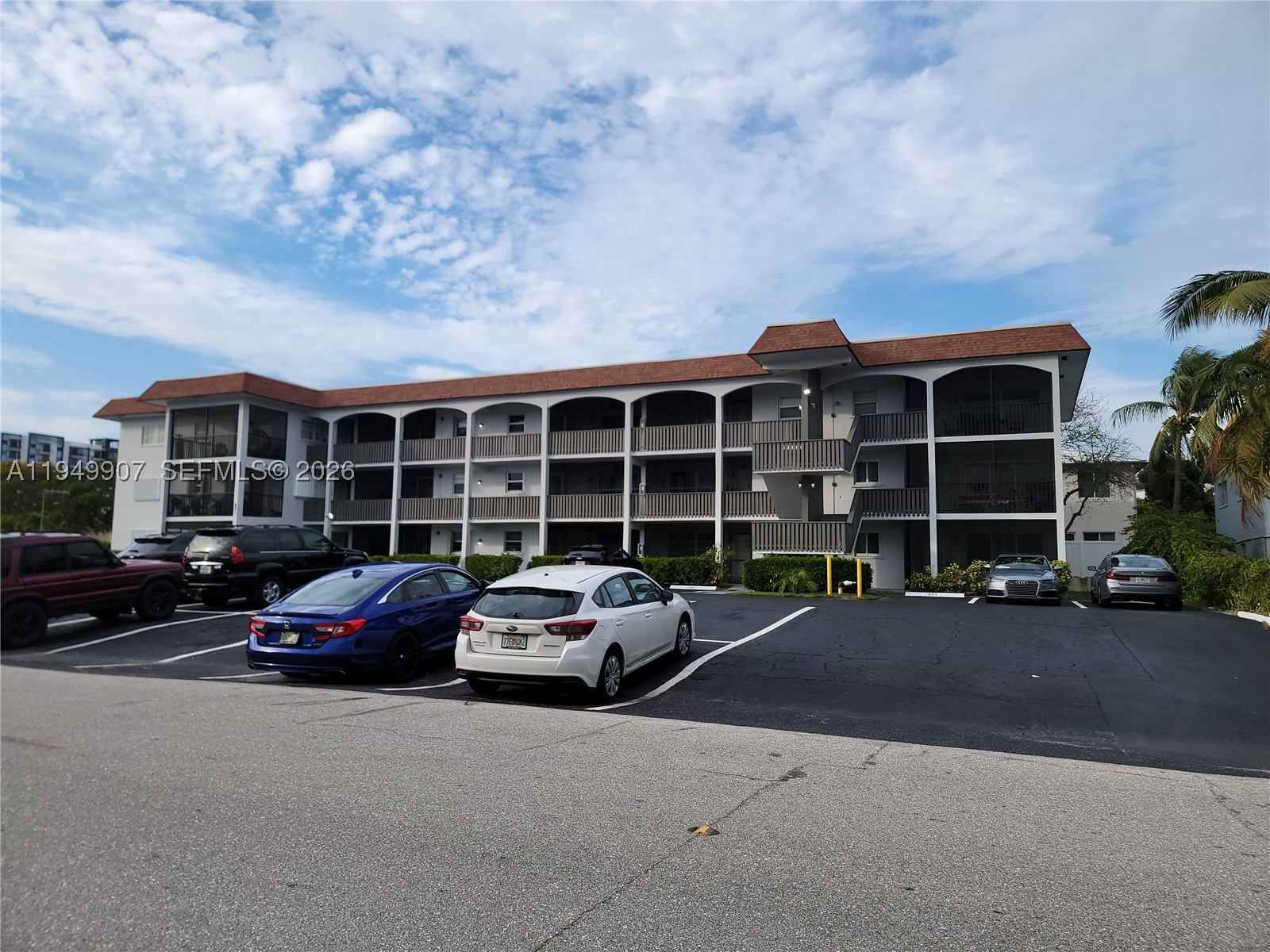 651 Pine Dr 110 — photo