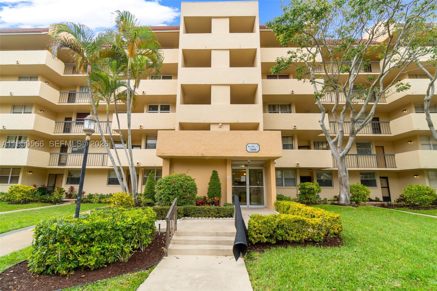 7080 Environ Blvd Unit 226 — photo