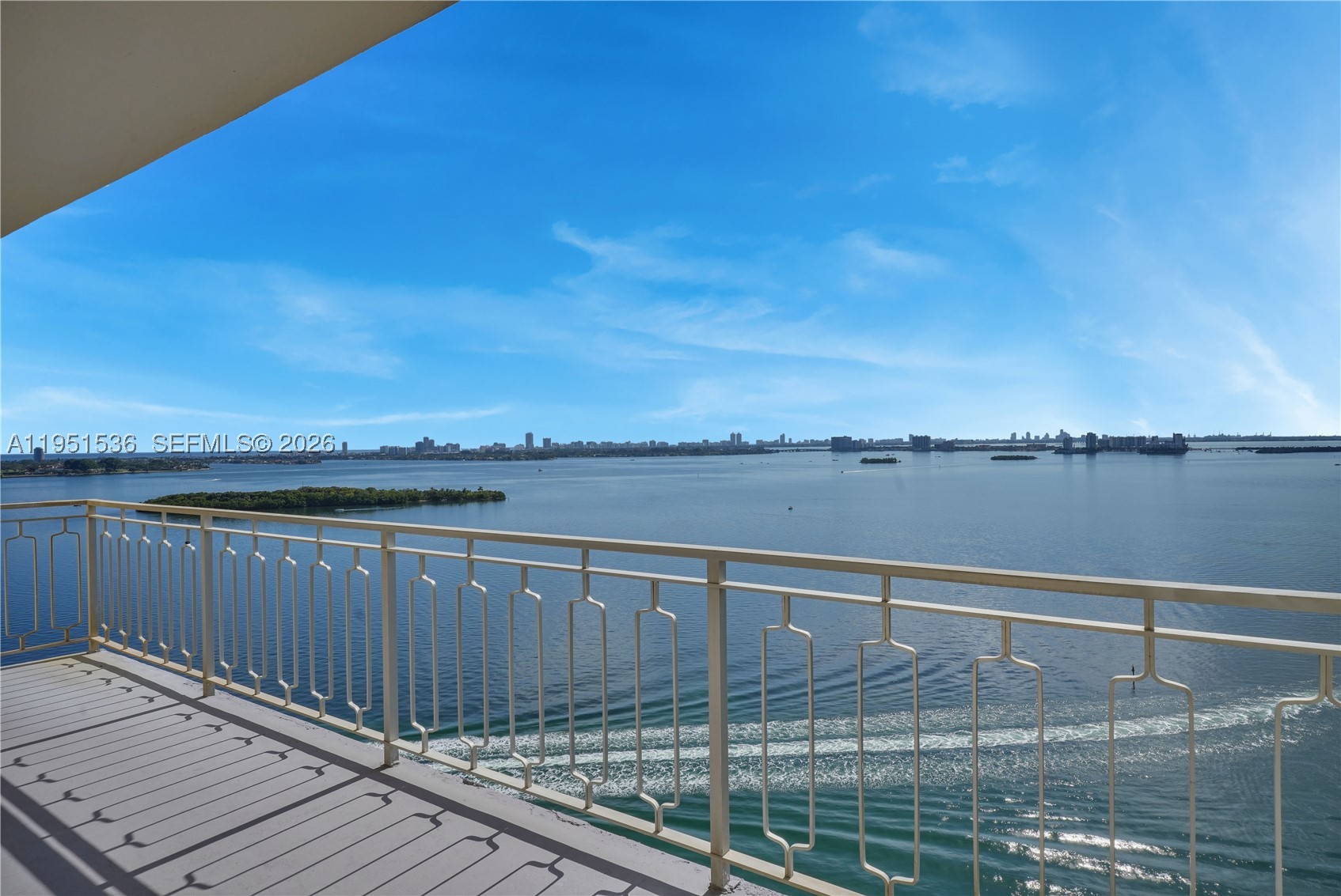 11111 Biscayne Blvd 21C — photo