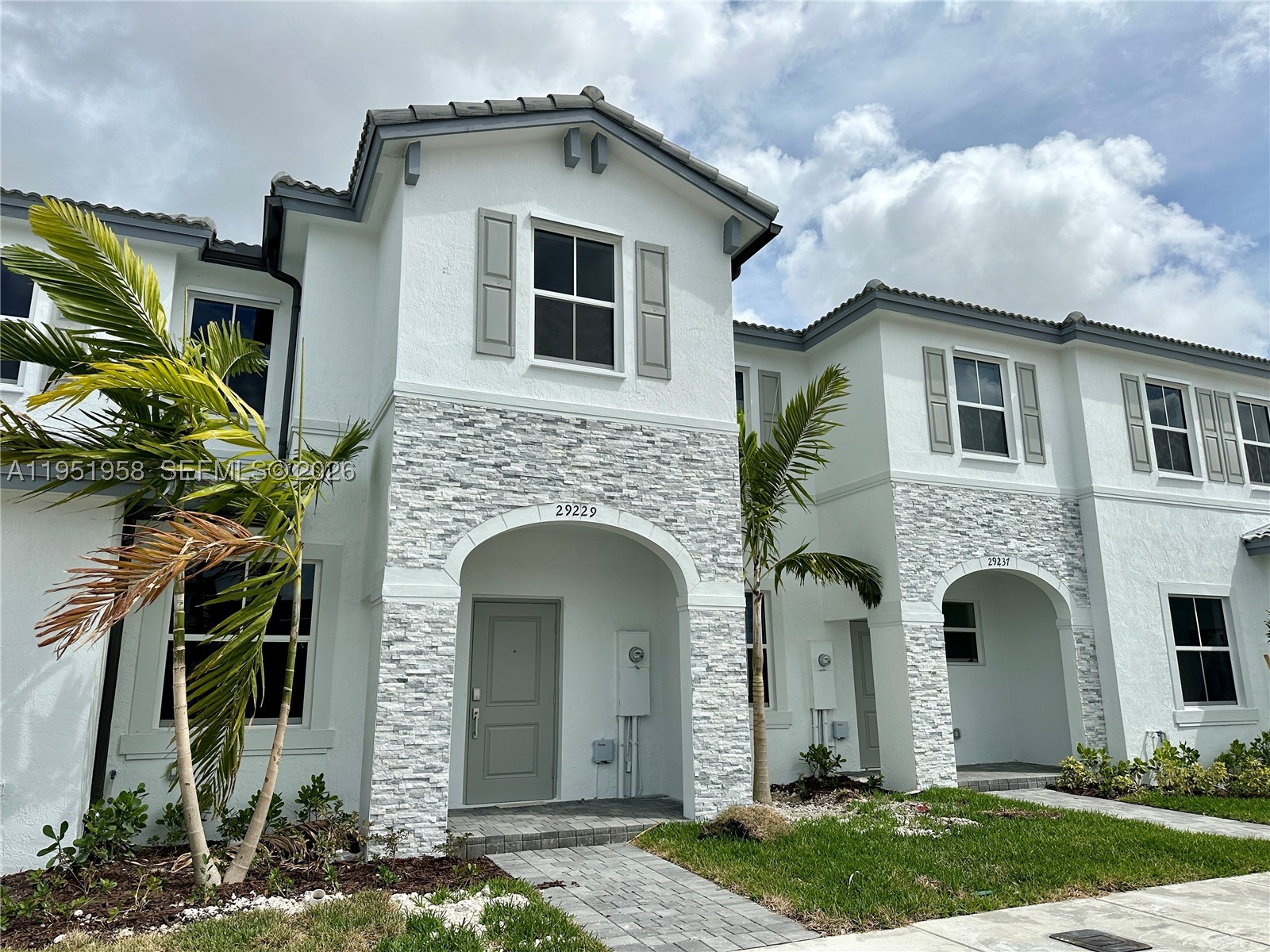 29229 SW 162nd Ct . — photo