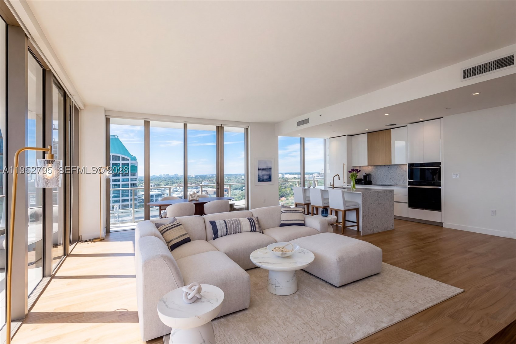 2678 Tigertail Ave 1707 — photo