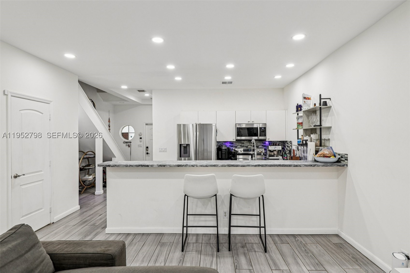 2307 Washington St 5 — photo