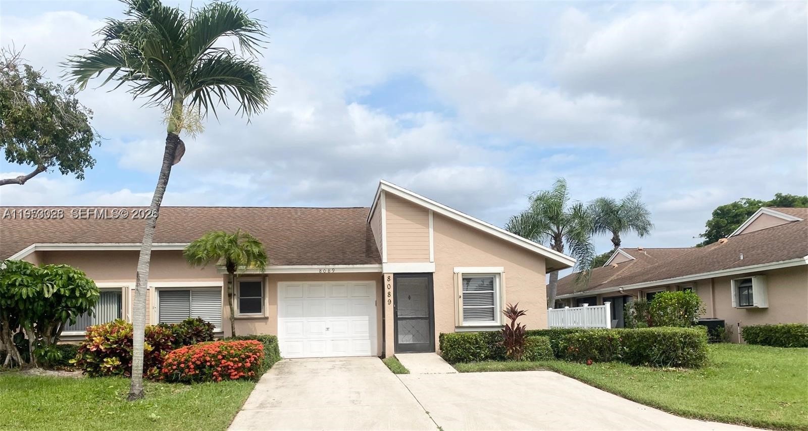 8089 Sweetbriar Way — photo