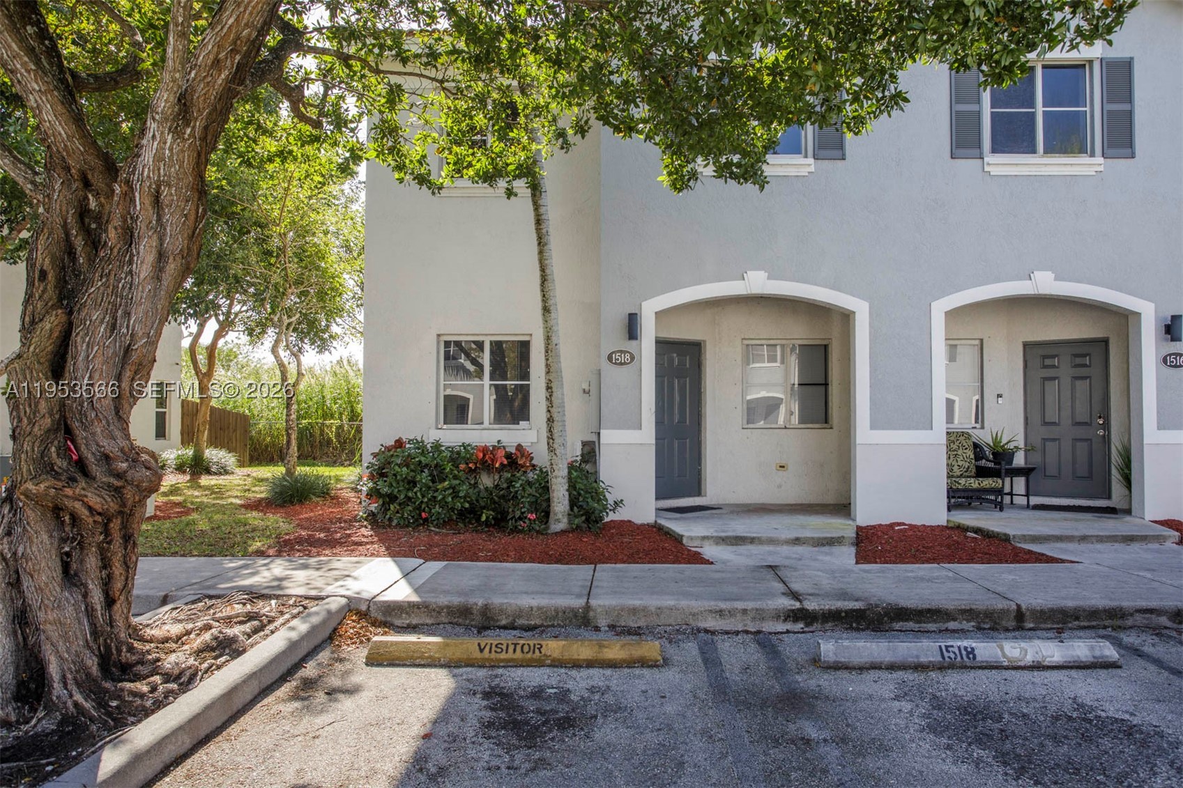 1518 SE 31 Ct — photo