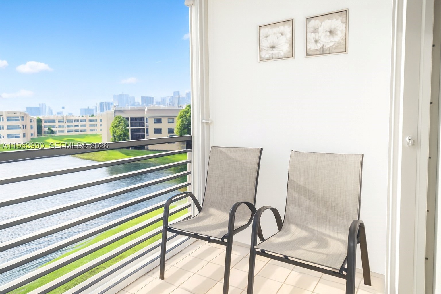 10405 Sunrise Lakes Blvd 311 — photo