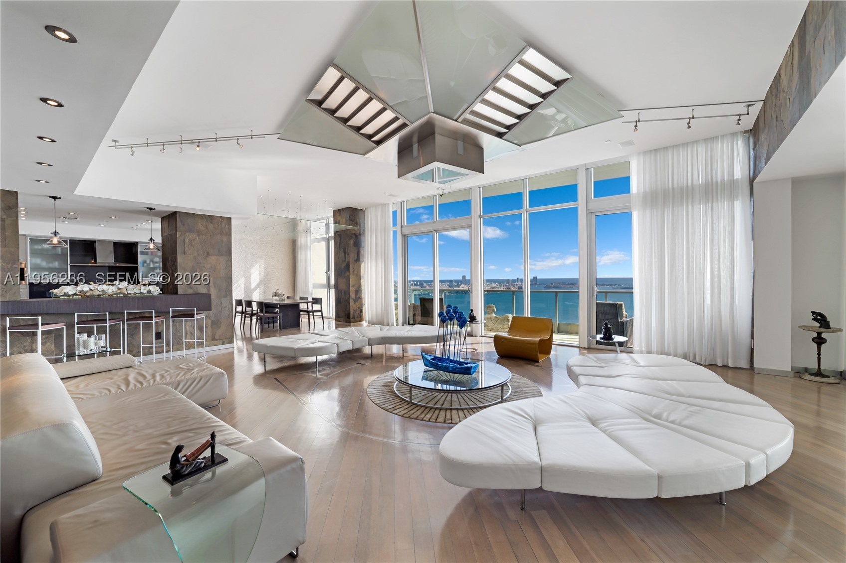 1331 Brickell Bay Dr Ph4605 — photo