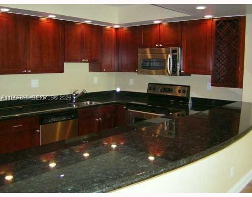 19390 Collins Ave 1220 — photo