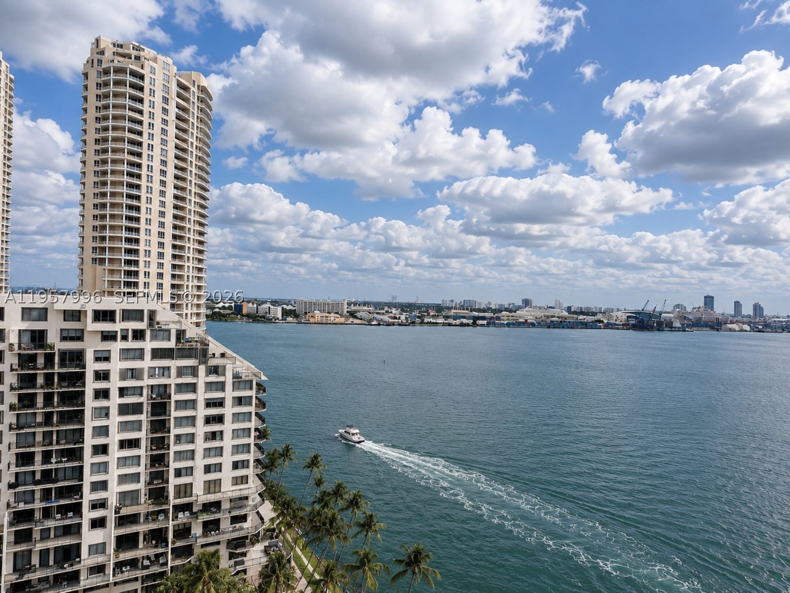 520 Brickell Key Dr a1904 — photo