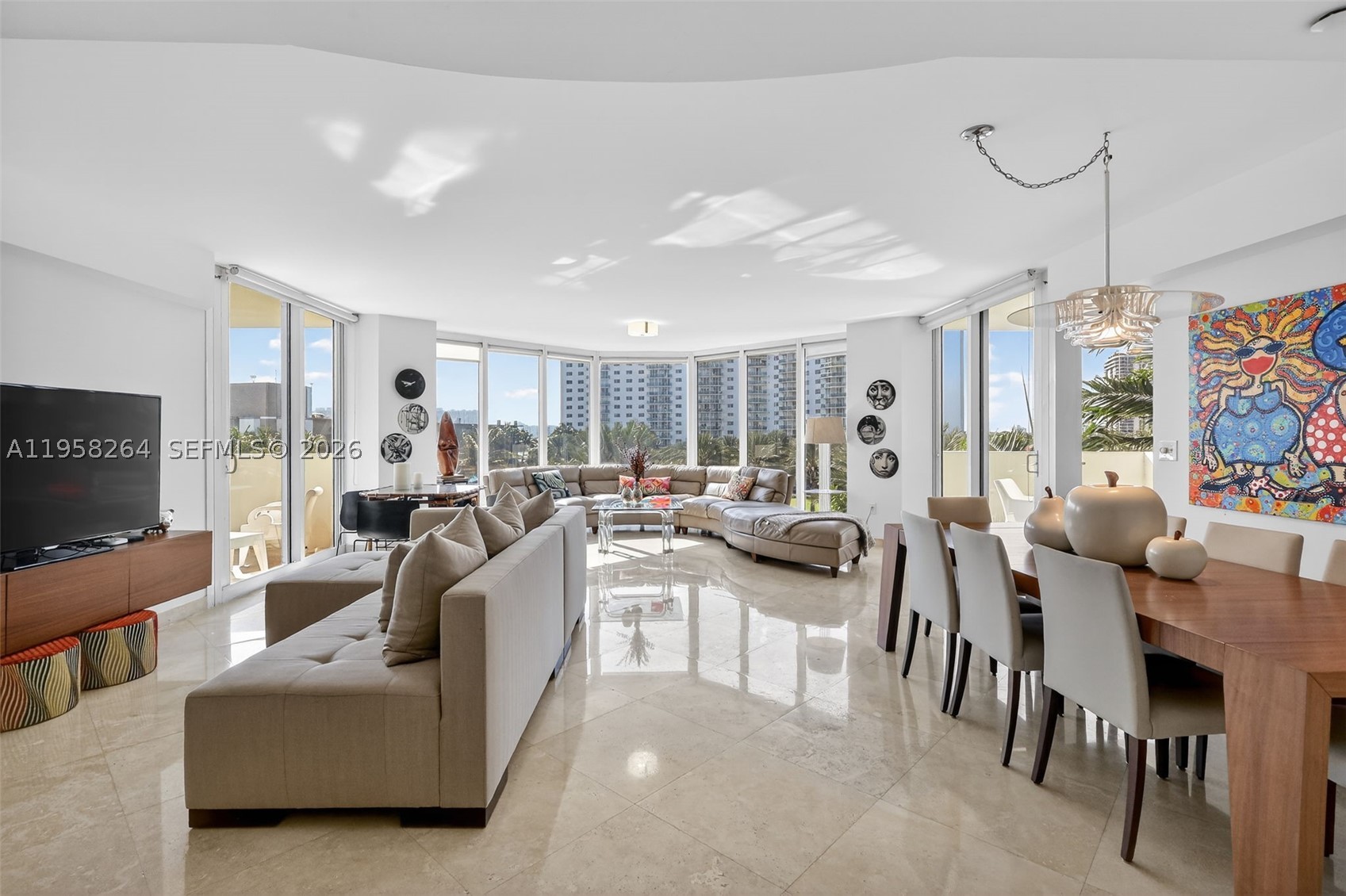 19333 Collins Ave 510 — photo