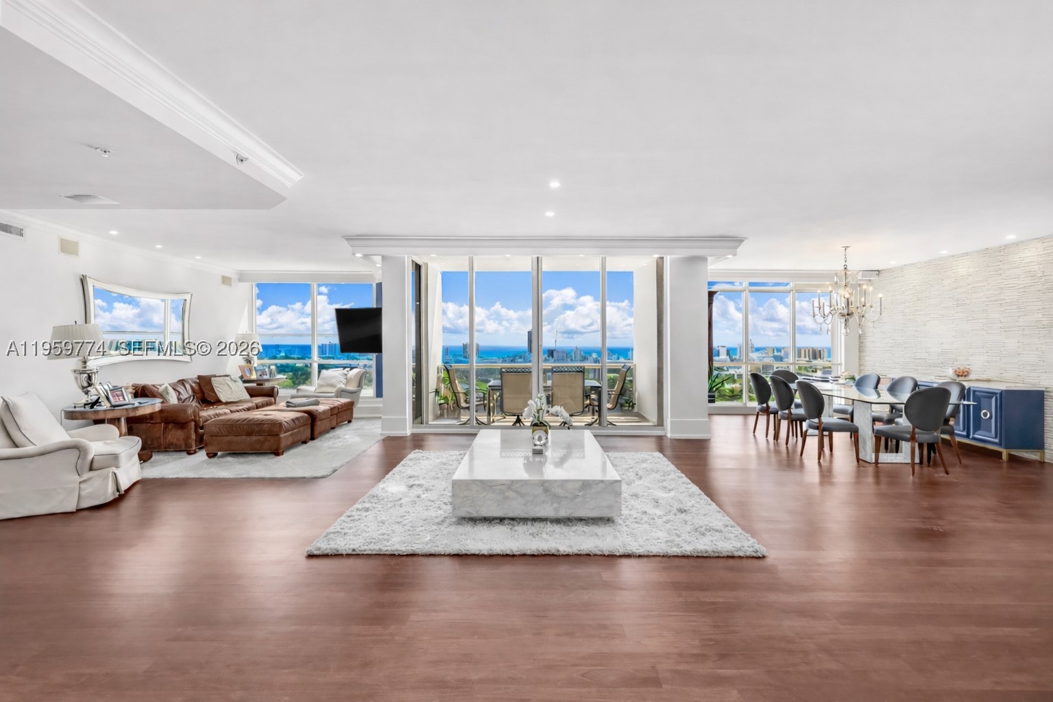1900 Sunset Harbour Dr Ph03 — photo