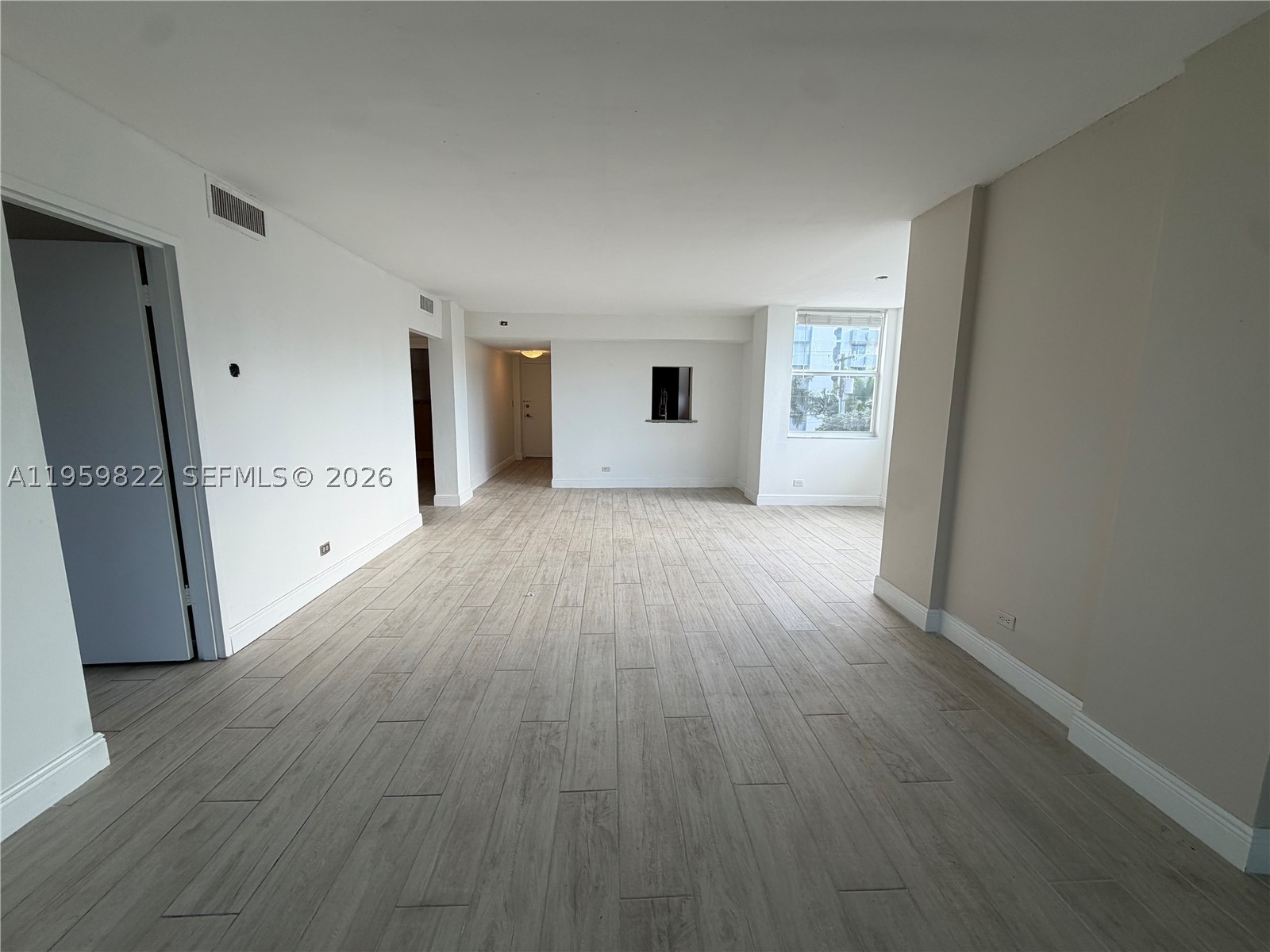 3660 NE 166th St 301 +40' Deeded Dock — photo