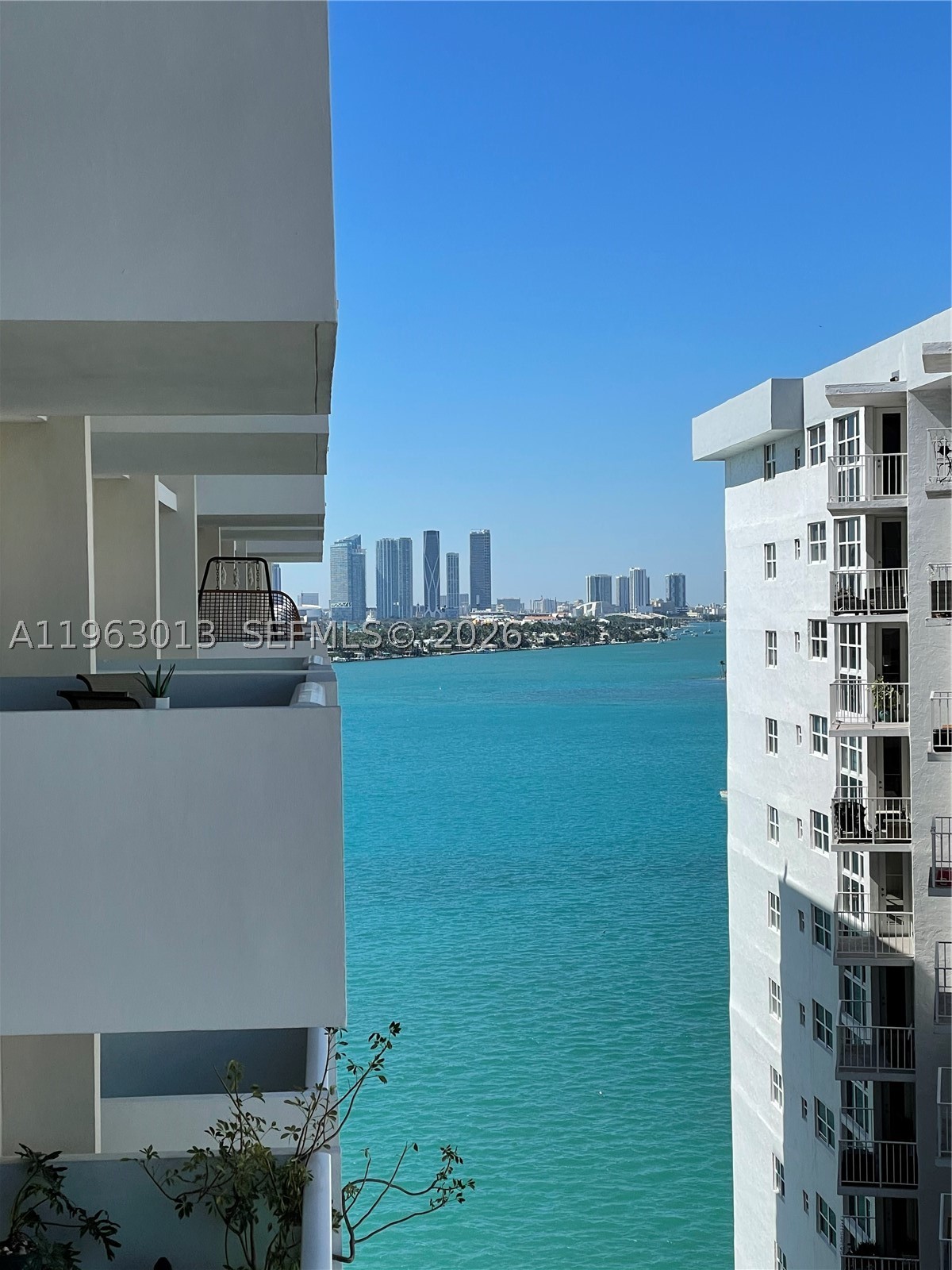 1200 West Ave 1418 — photo