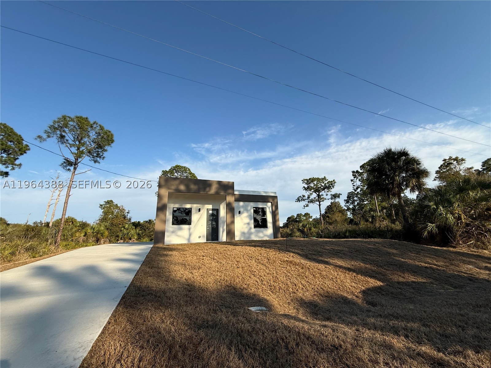 133 Nacelle Ave — photo
