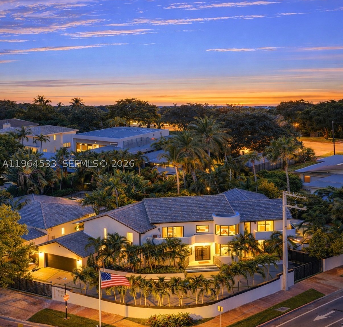 6180 Pine Tree Dr — photo