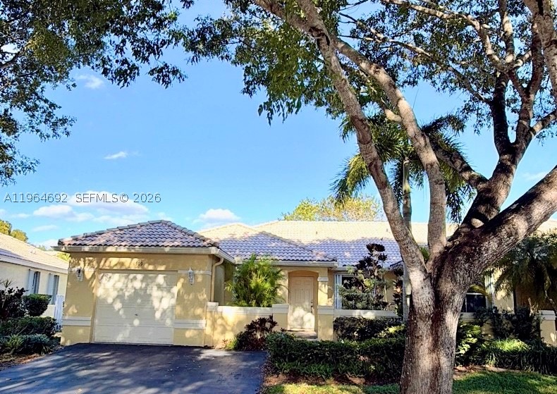 4309 Pine Ridge Ct — photo