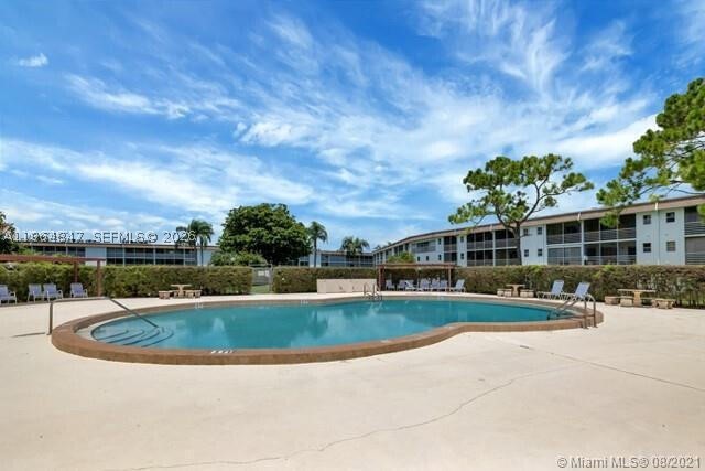 3000 Springdale Blvd V207 — photo