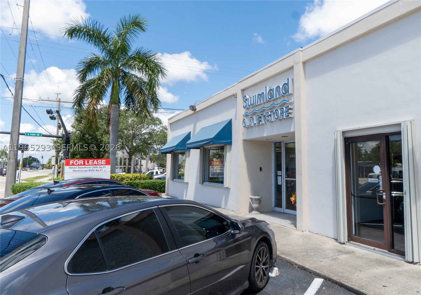 3149 W Hallandale Beach Blvd W — photo