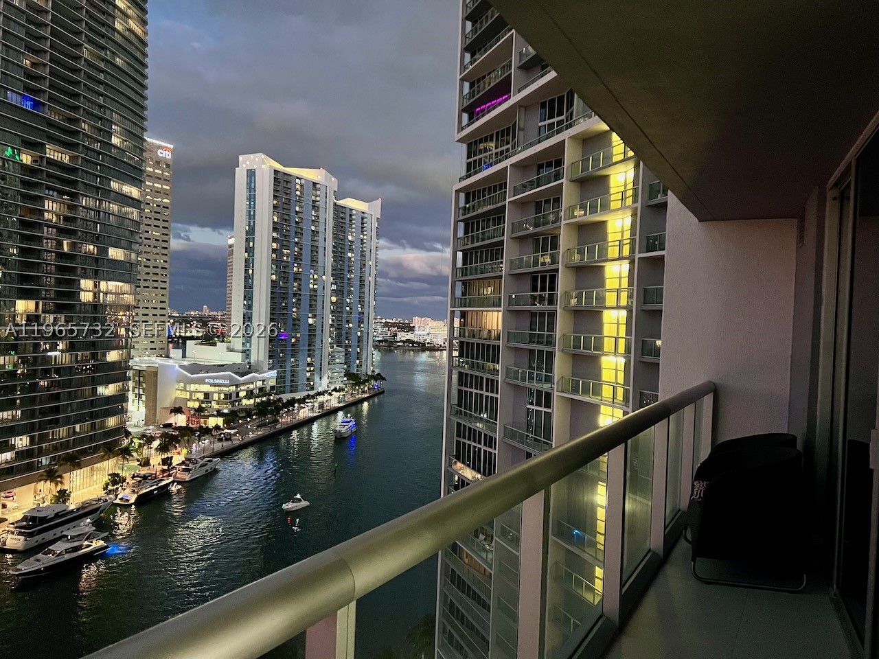 475 Brickell Ave 1715 — photo