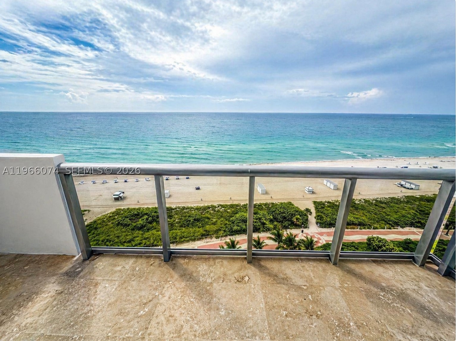 6039 Collins Ave 1625 — photo
