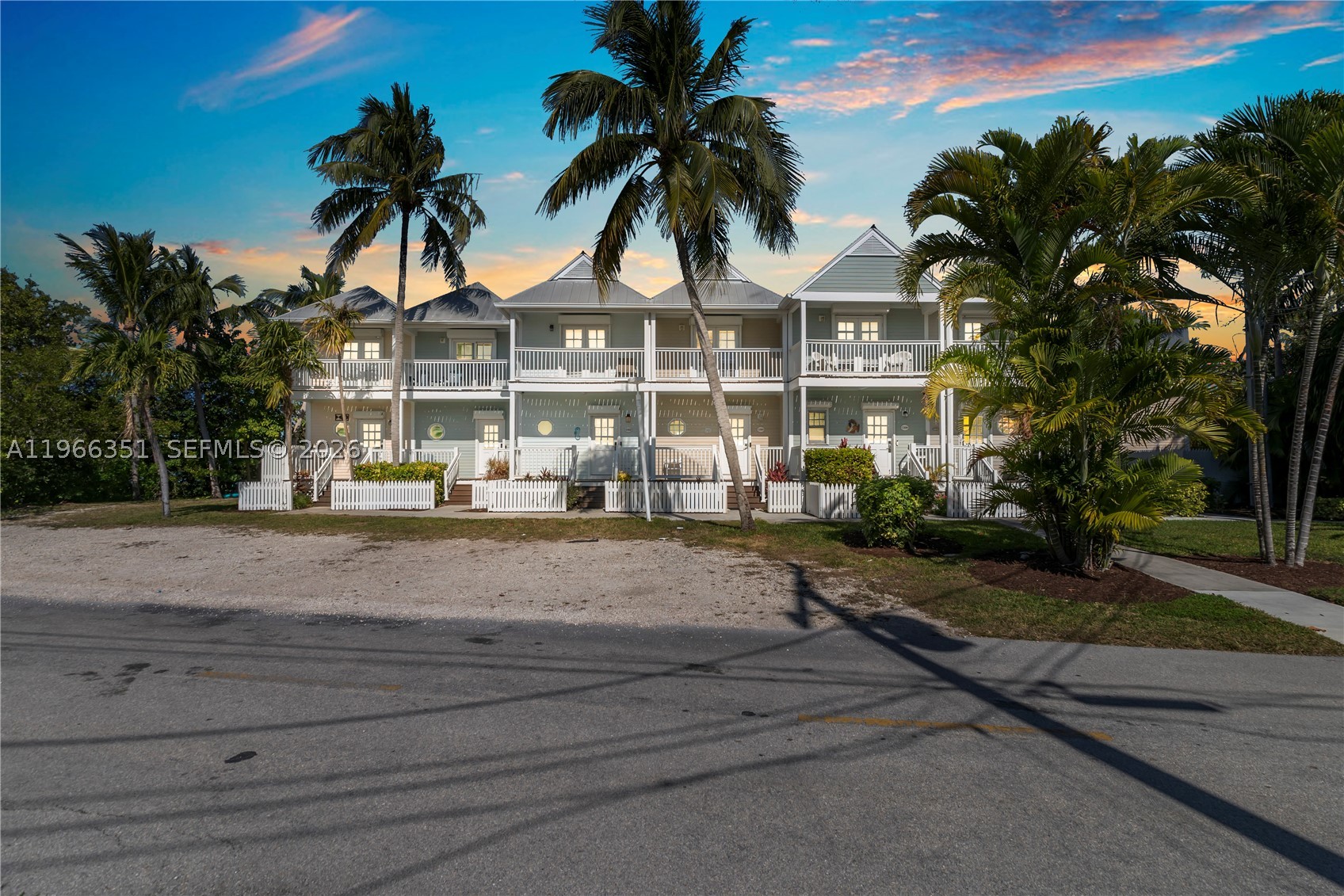 5101 Sunset Village Dr — photo